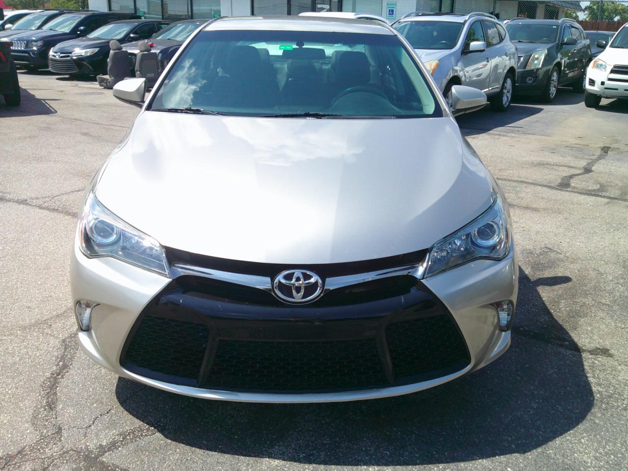 Toyota Camry SE 2017