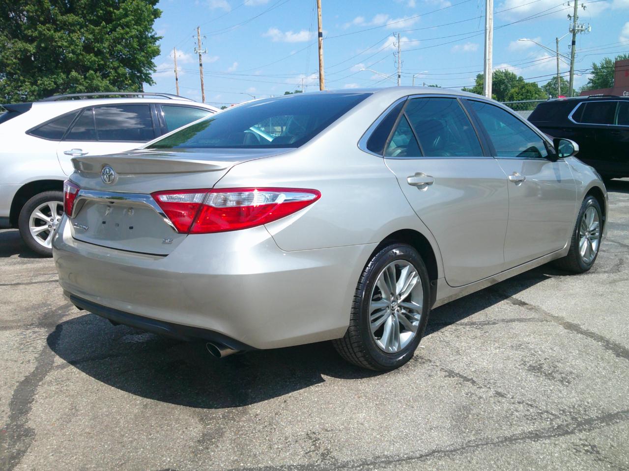 Toyota Camry SE 2017