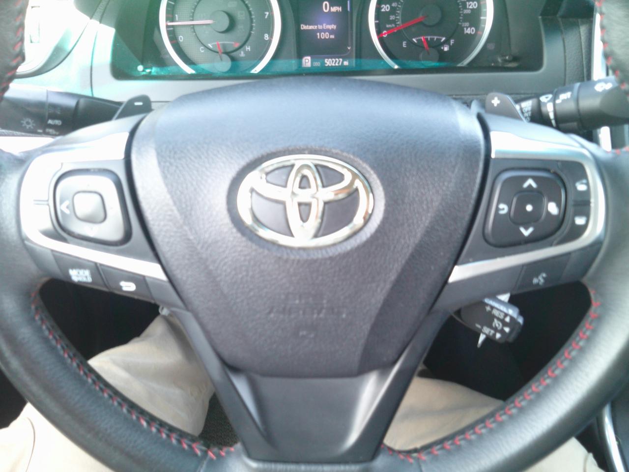 Toyota Camry SE 2017
