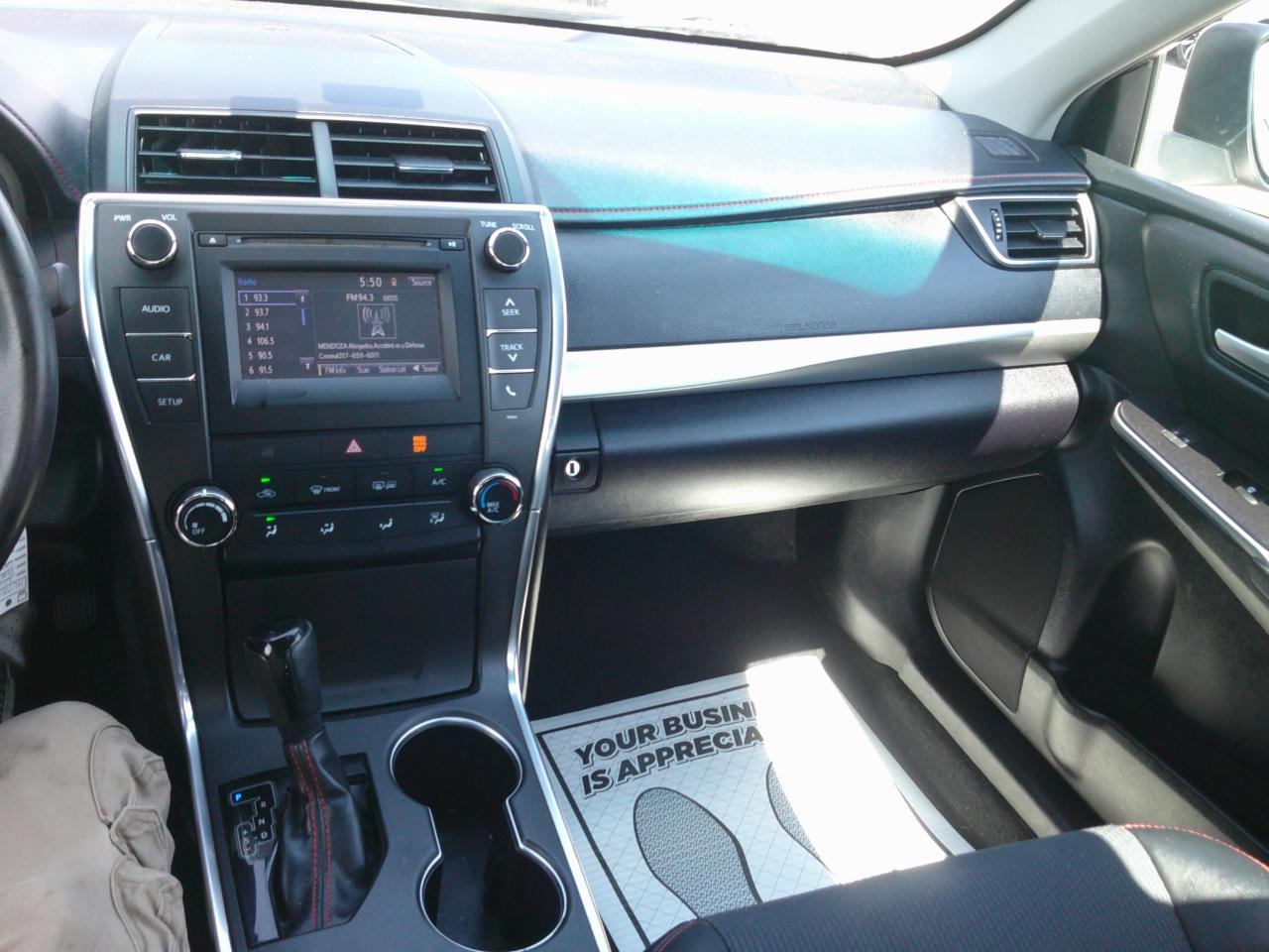 Toyota Camry SE 2017