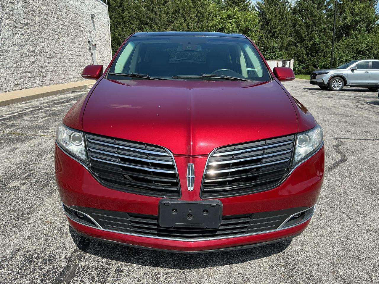 Lincoln MKT 3.5L with EcoBoost AWD 2017