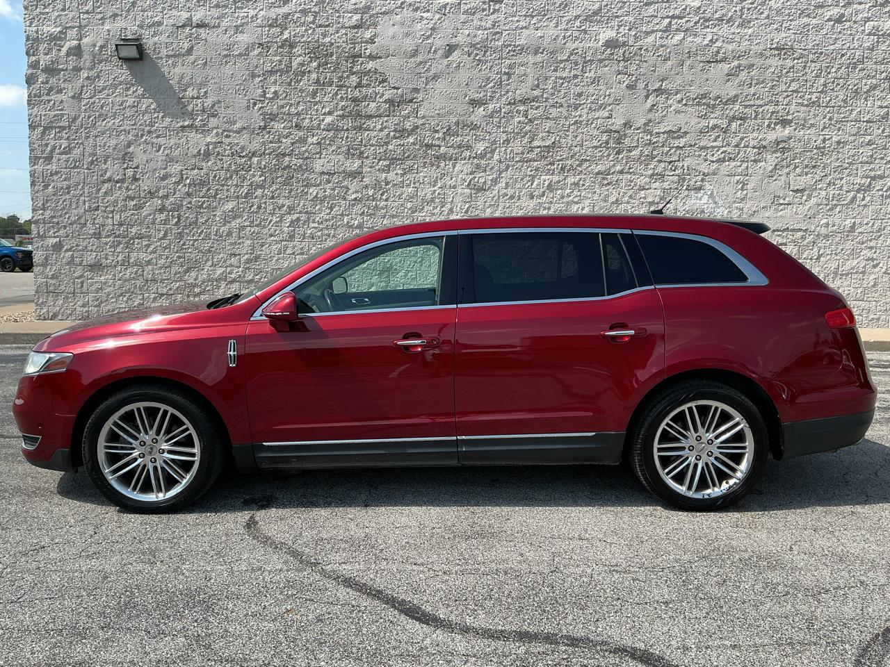 Lincoln MKT 3.5L with EcoBoost AWD 2017