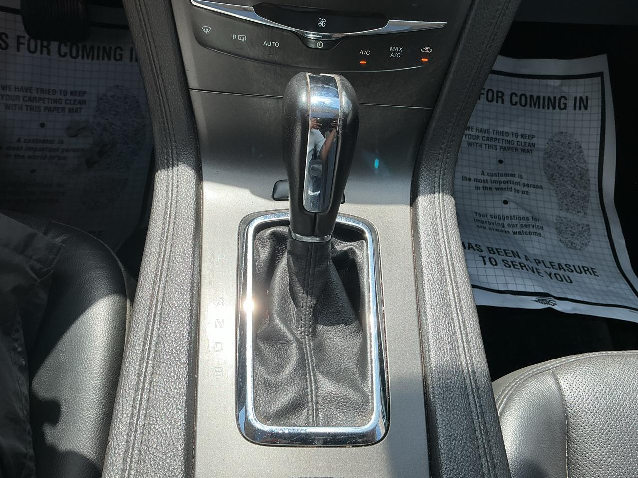 Lincoln MKT 3.5L with EcoBoost AWD 2017