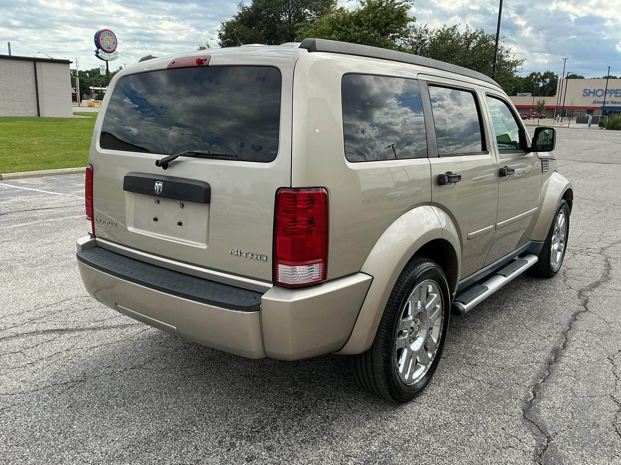 Dodge Nitro Heat 2WD 2010