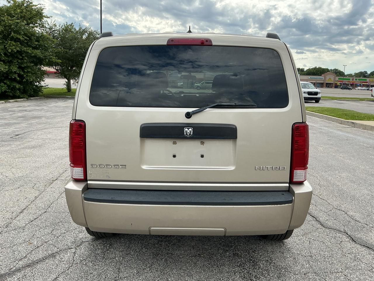Dodge Nitro Heat 2WD 2010