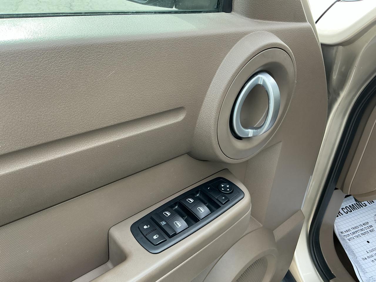 Dodge Nitro Heat 2WD 2010