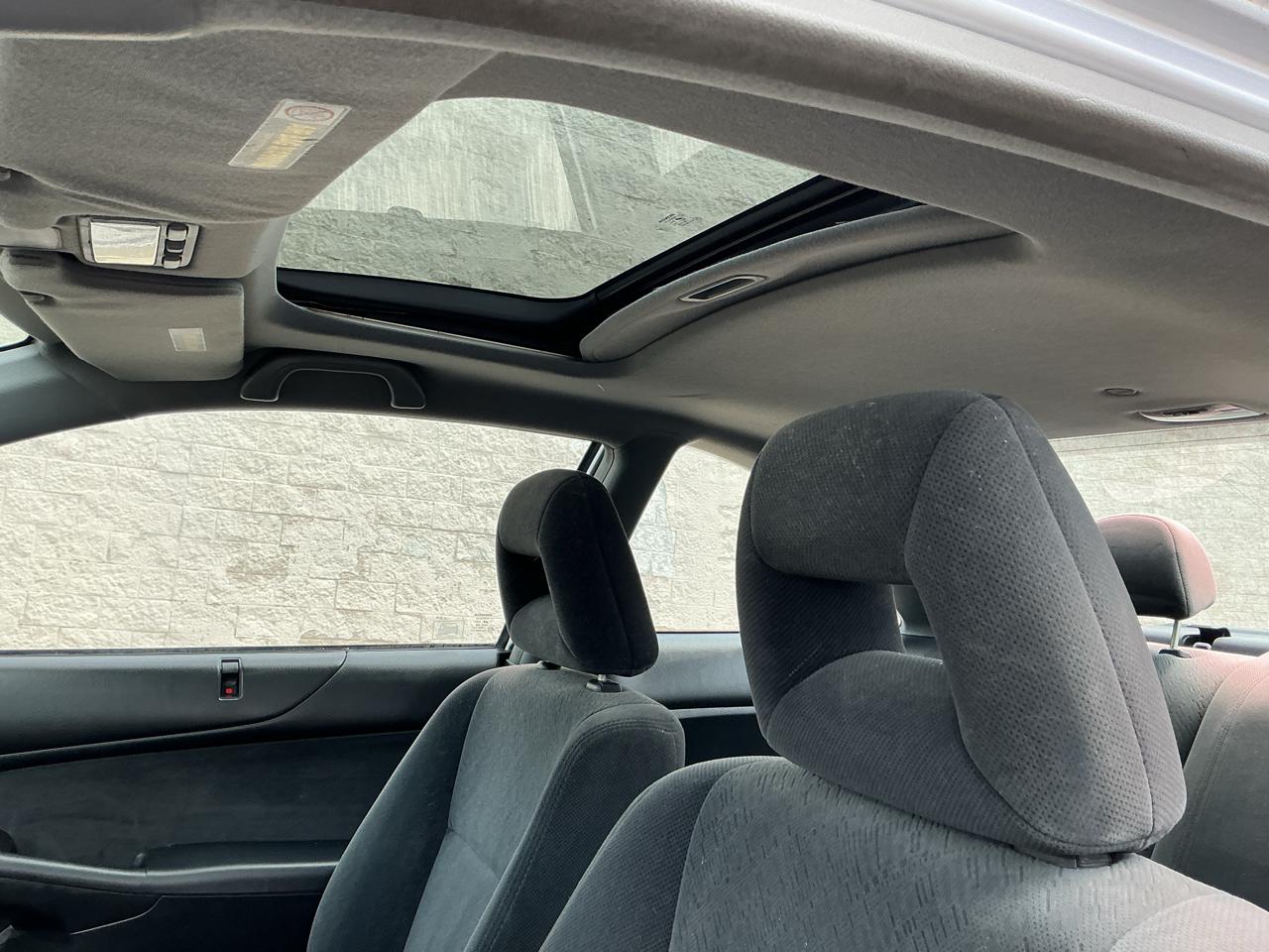 Honda Civic EX Coupe AT with Front Side Airbags 2004