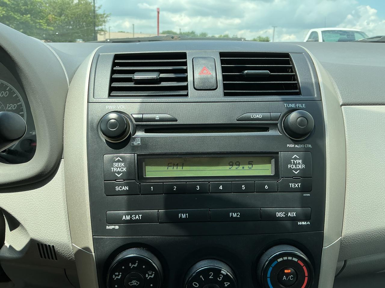 Toyota Corolla Base 2009