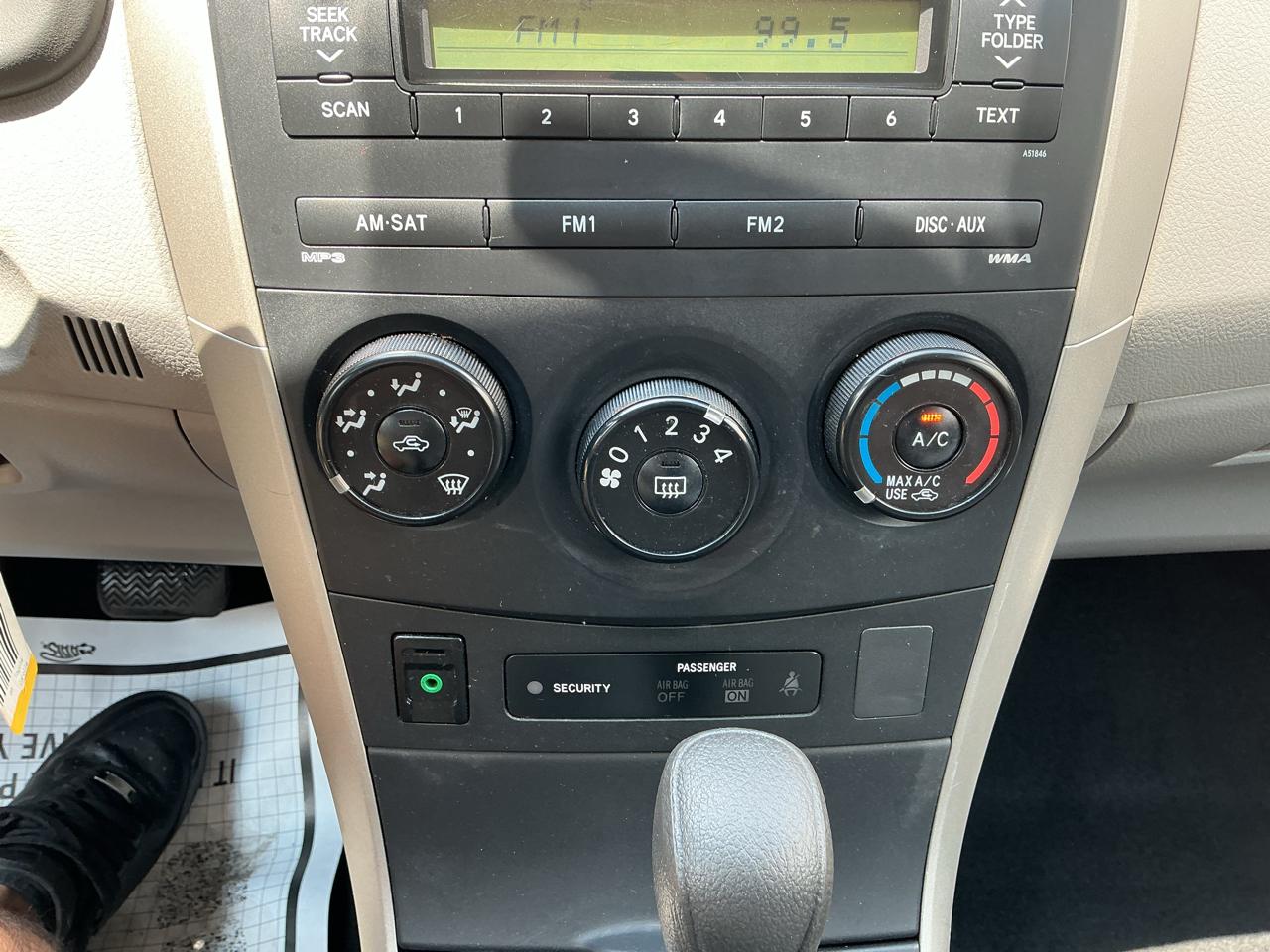 Toyota Corolla Base 2009