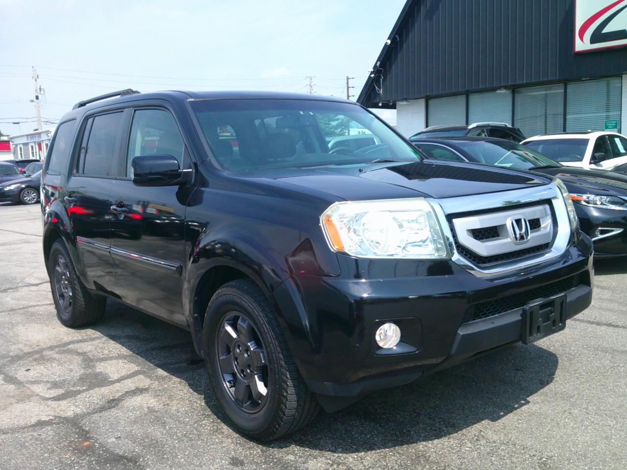Honda Pilot Touring 4WD 5-Spd AT with DVD 2011