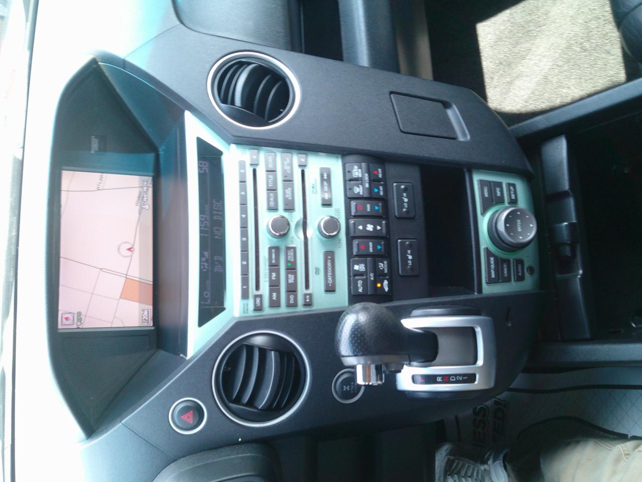 Honda Pilot Touring 4WD 5-Spd AT with DVD 2011
