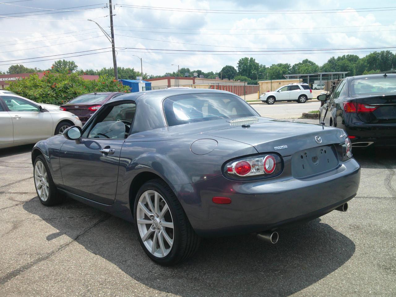 Mazda MX-5 Miata Touring Power Retractable Hardtop 2008