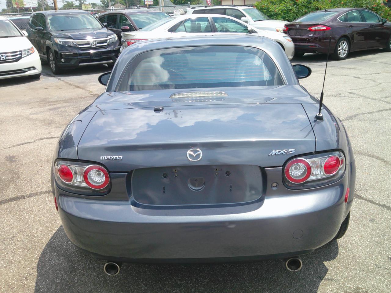 Mazda MX-5 Miata Touring Power Retractable Hardtop 2008
