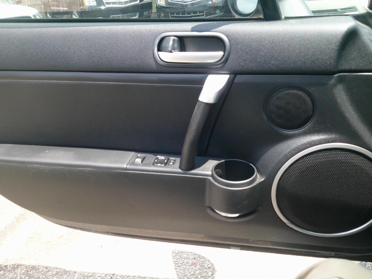 Mazda MX-5 Miata Touring Power Retractable Hardtop 2008