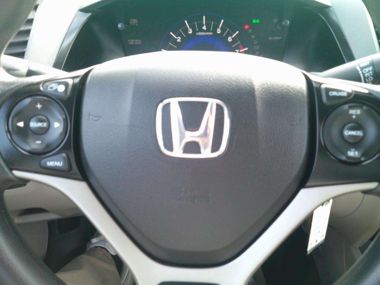 Honda Civic LX Coupe 5-Speed AT 2012