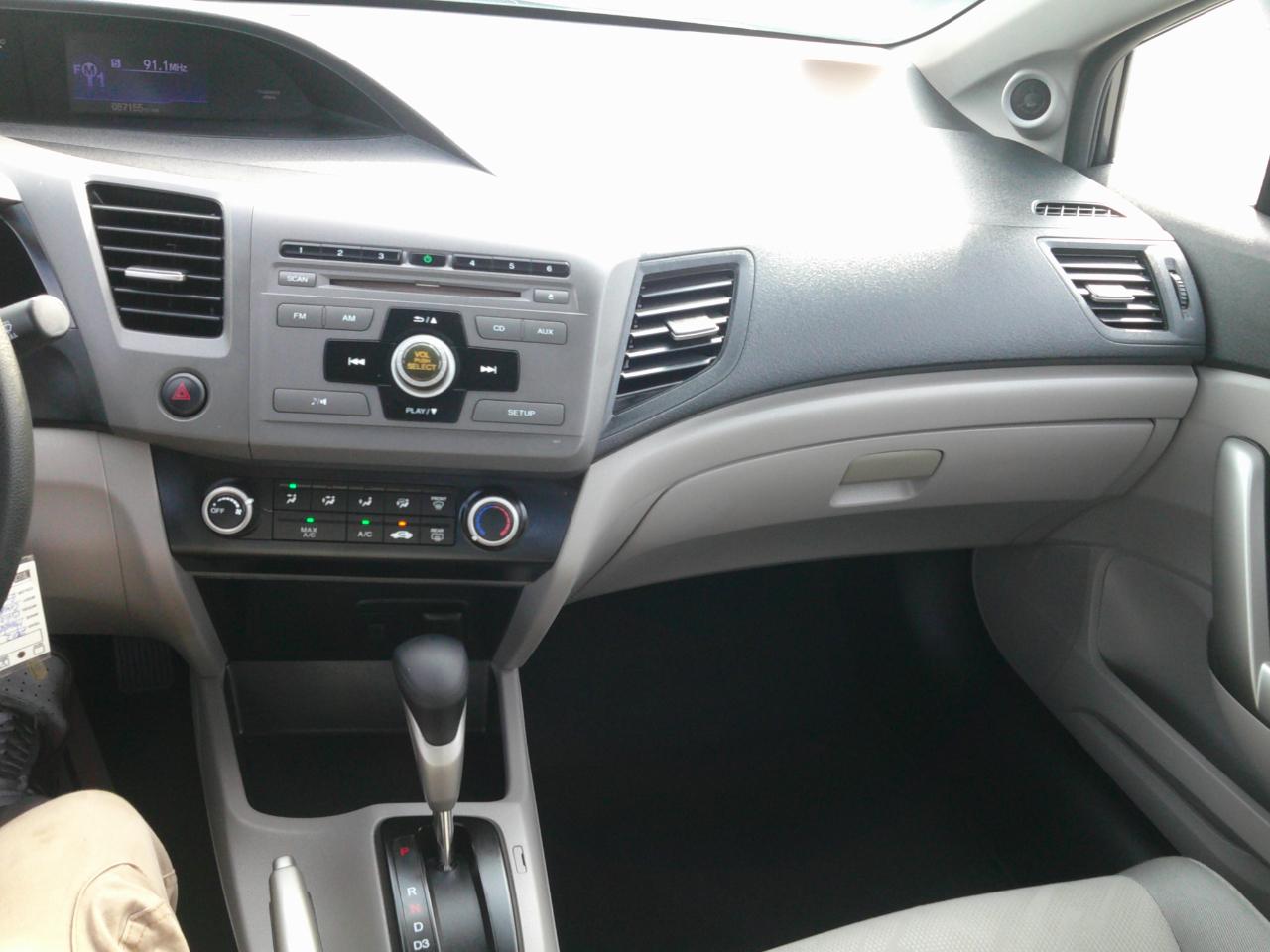 Honda Civic LX Coupe 5-Speed AT 2012