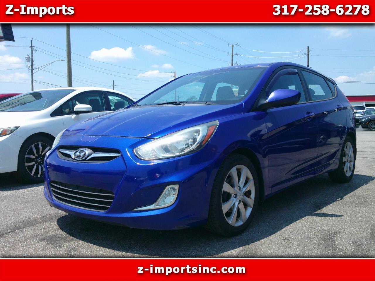 Hyundai Accent SE 5-Door 2012