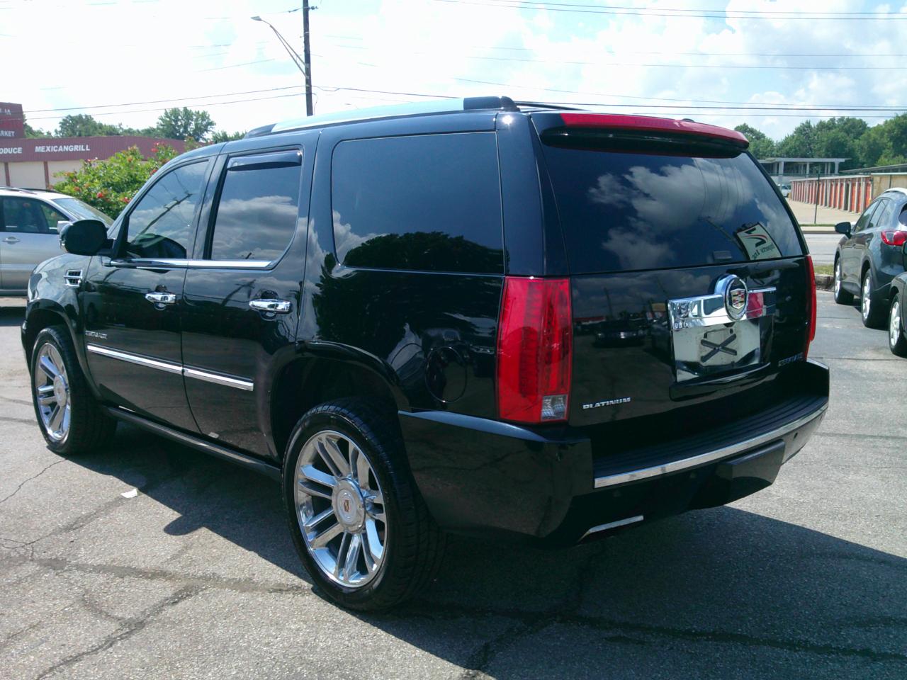 Cadillac Escalade AWD Platinum 2013