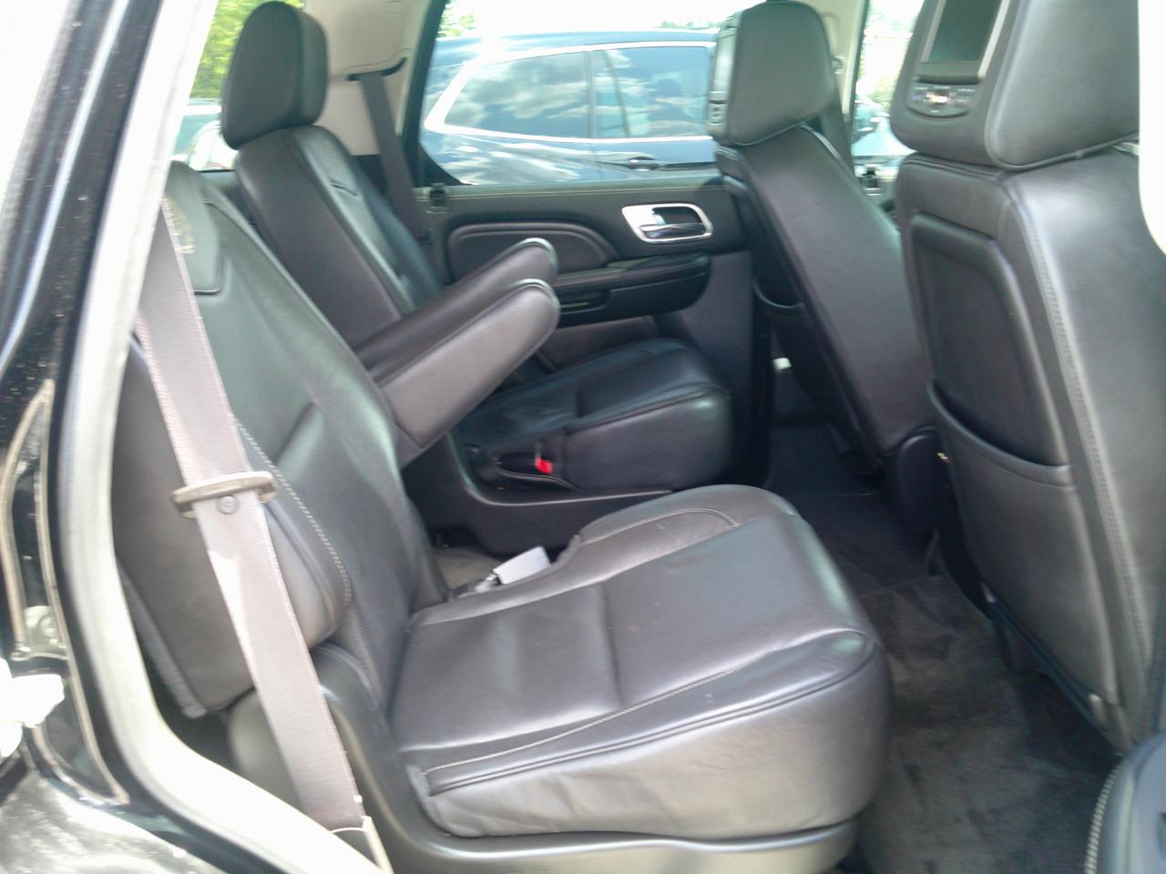 Cadillac Escalade AWD Platinum 2013