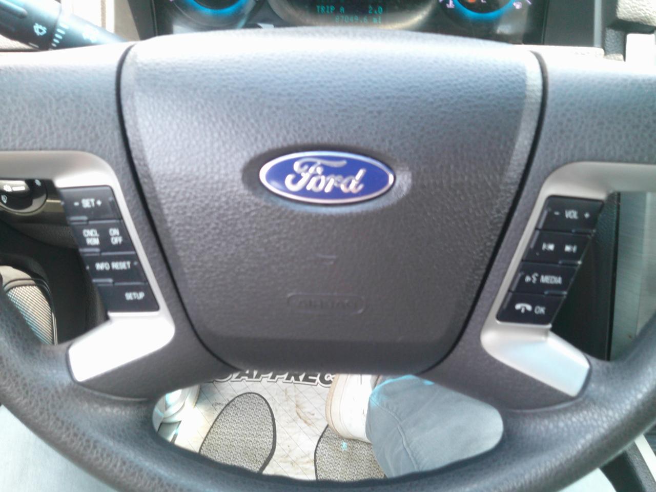 Ford Fusion SE 2012