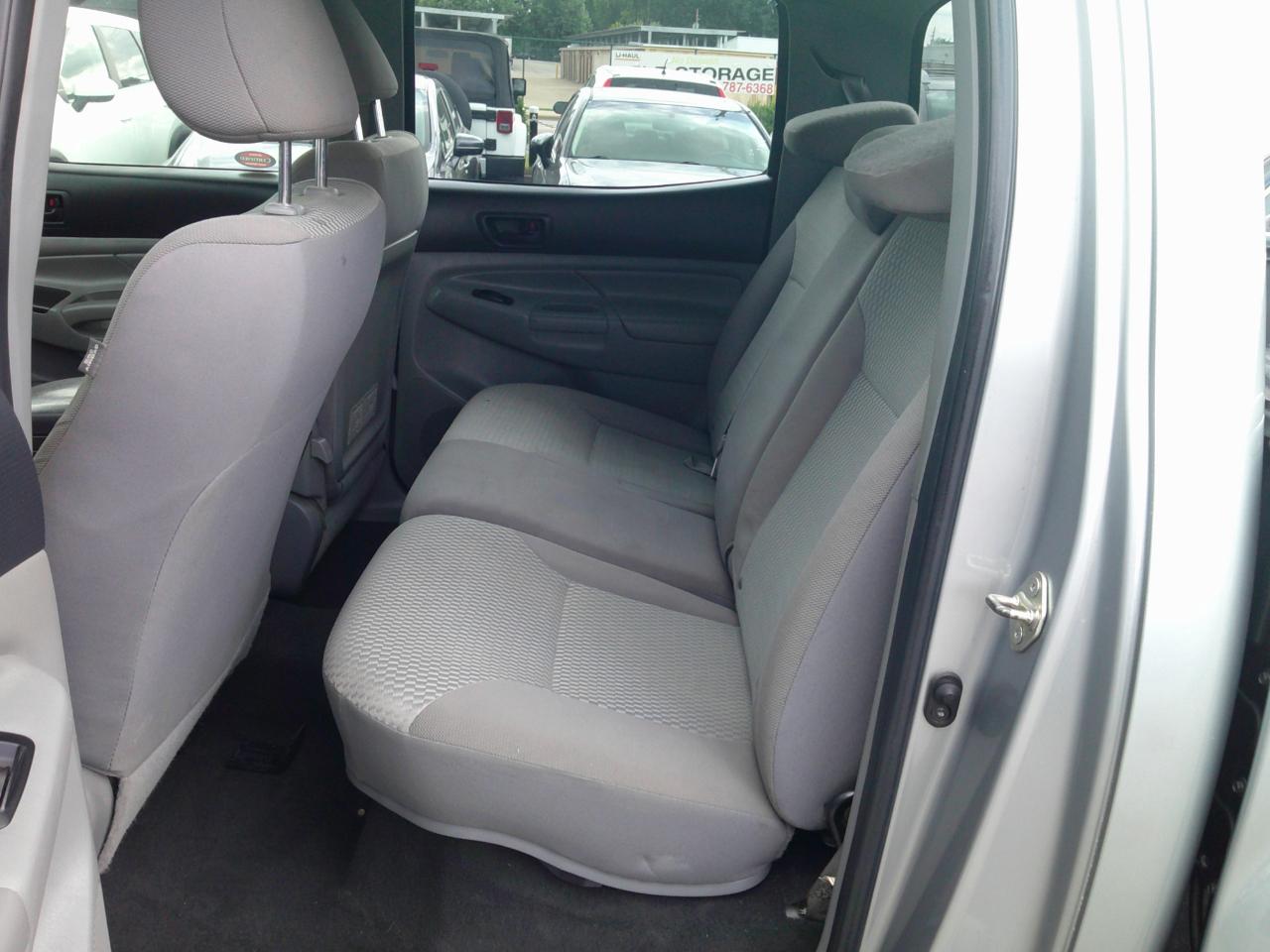 Toyota Tacoma PreRunner Double Cab I4 4AT 2WD 2015