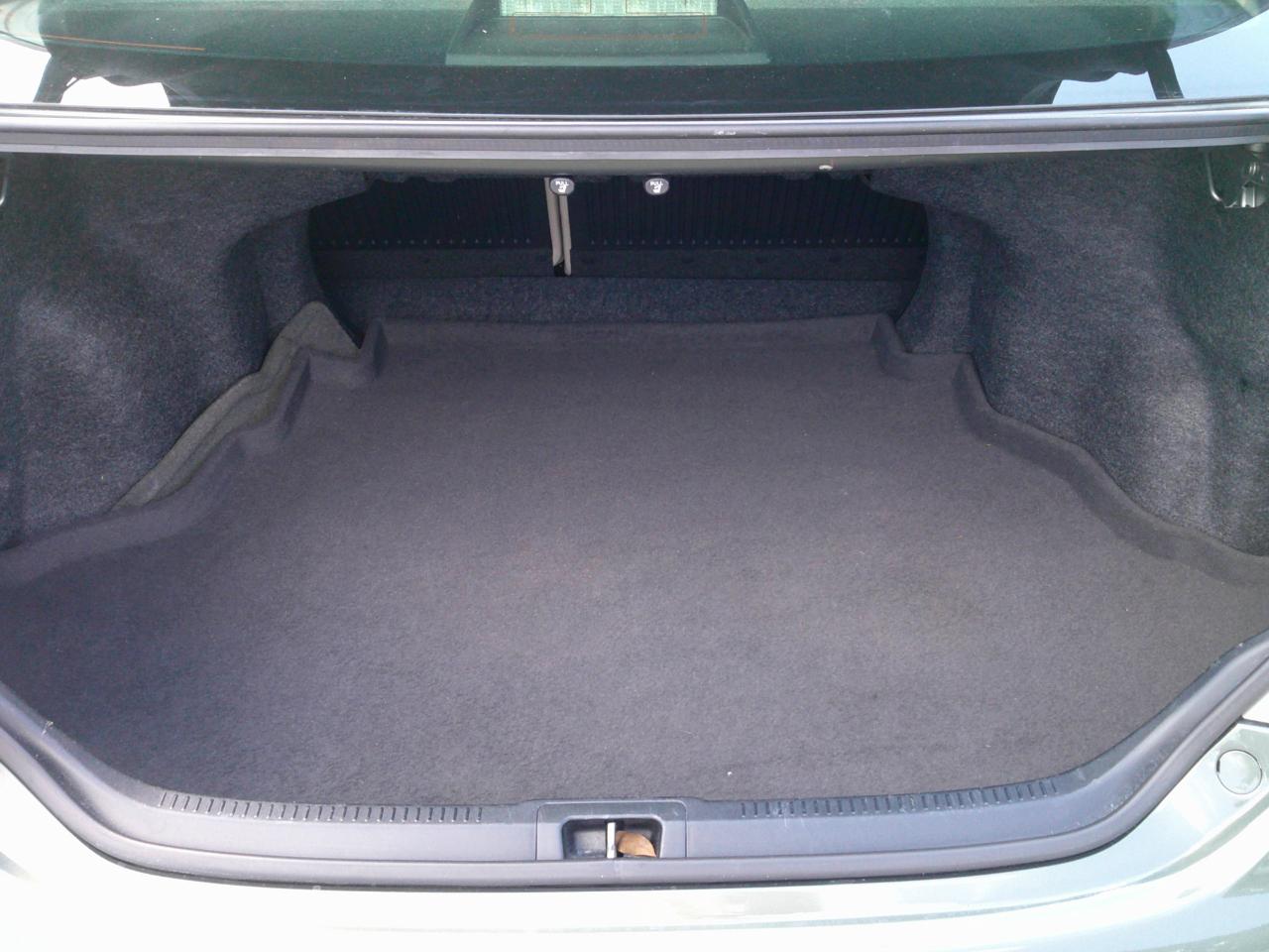 Toyota Camry XLE 4D Sedan 2012