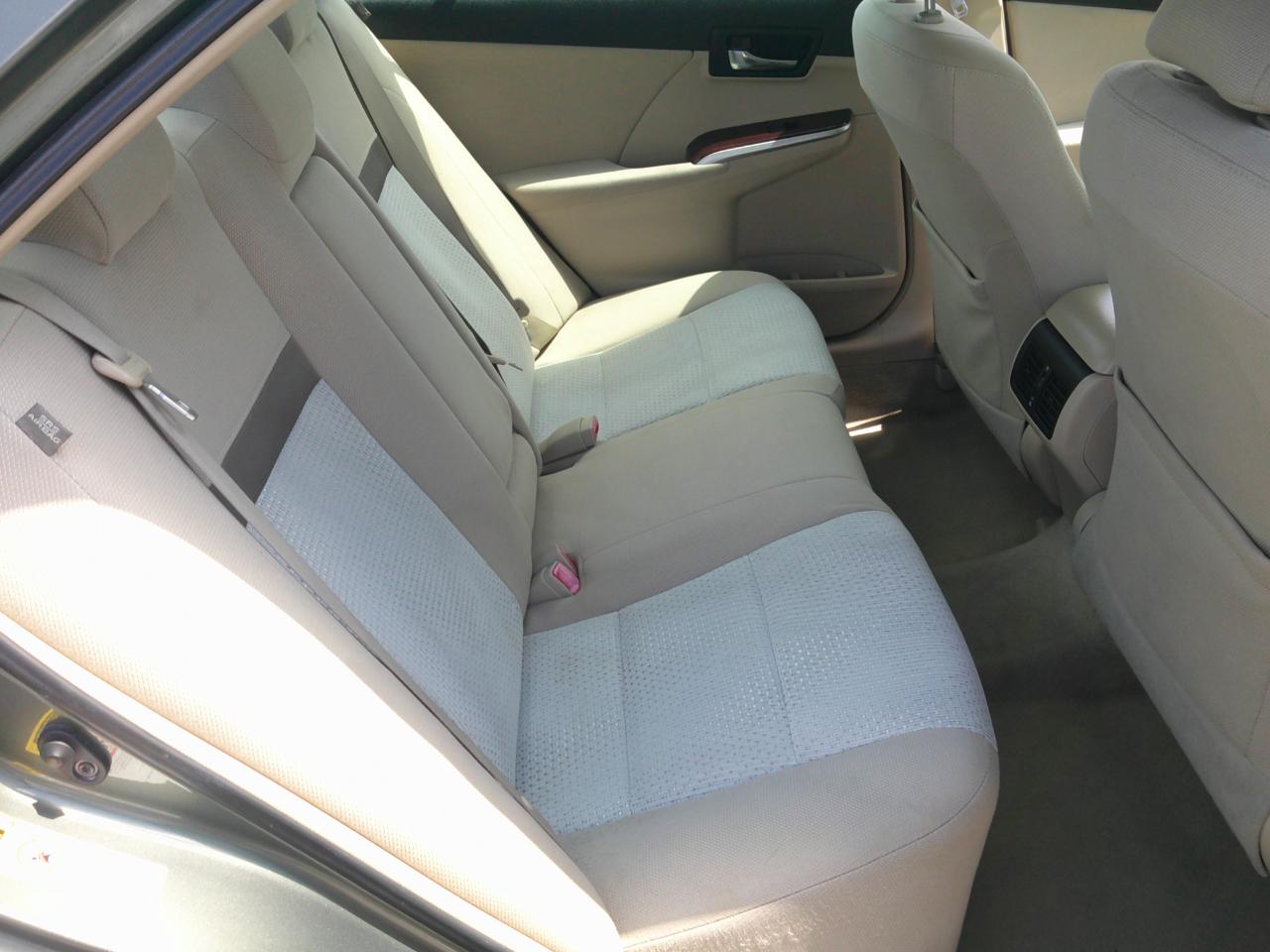 Toyota Camry XLE 4D Sedan 2012