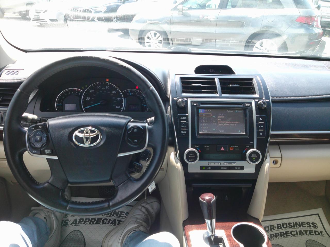 Toyota Camry XLE 4D Sedan 2012