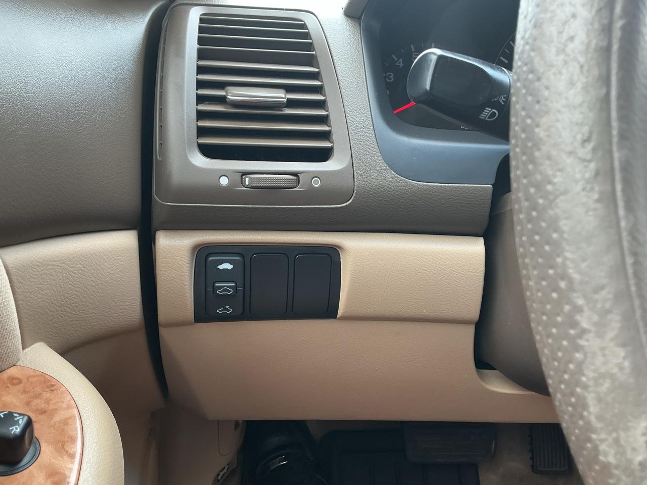 Honda Accord EX Sedan AT 2005