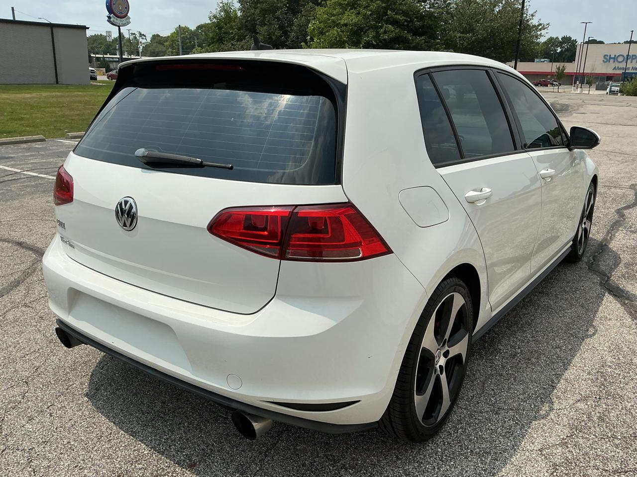 Volkswagen GTI S 6M 4-Door 2016