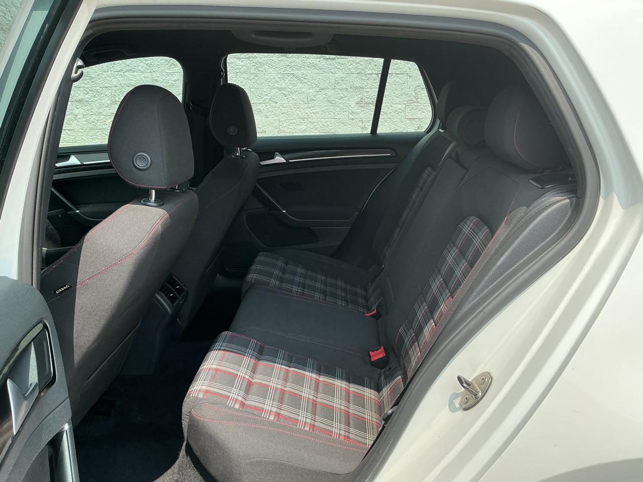 Volkswagen GTI S 6M 4-Door 2016