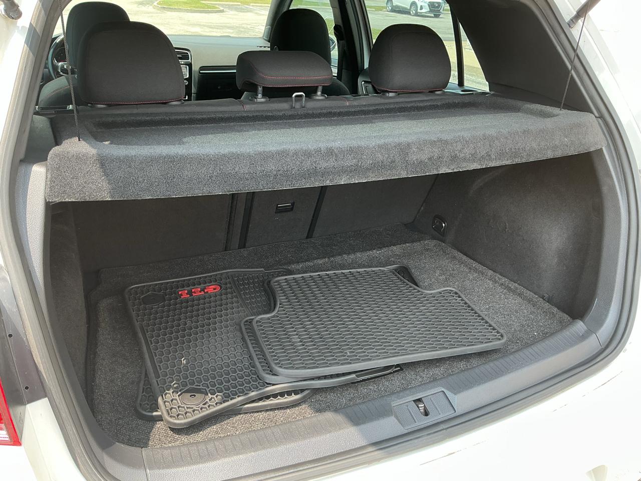Volkswagen GTI S 6M 4-Door 2016