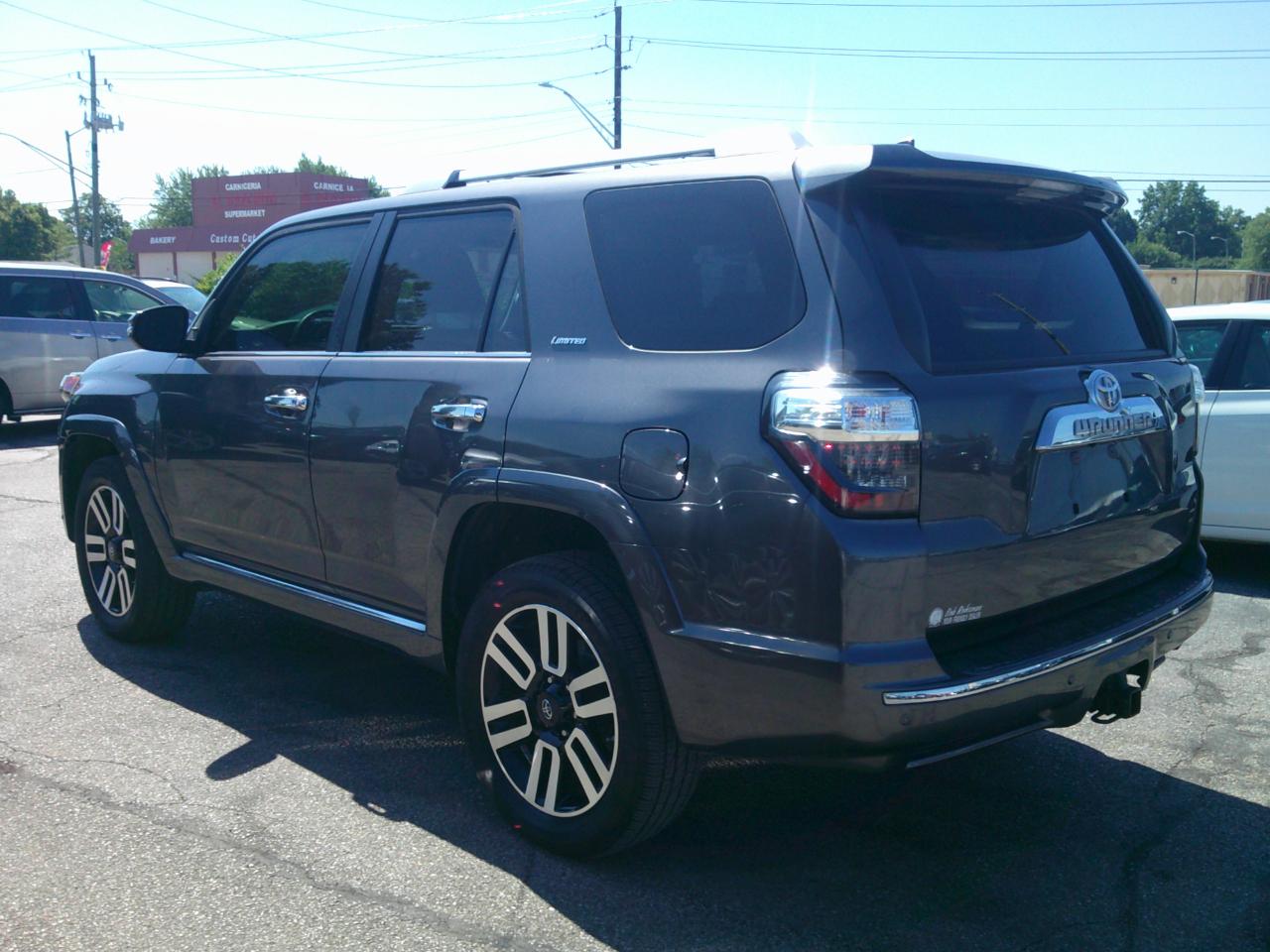 Toyota 4Runner Limited 4WD V6 2019