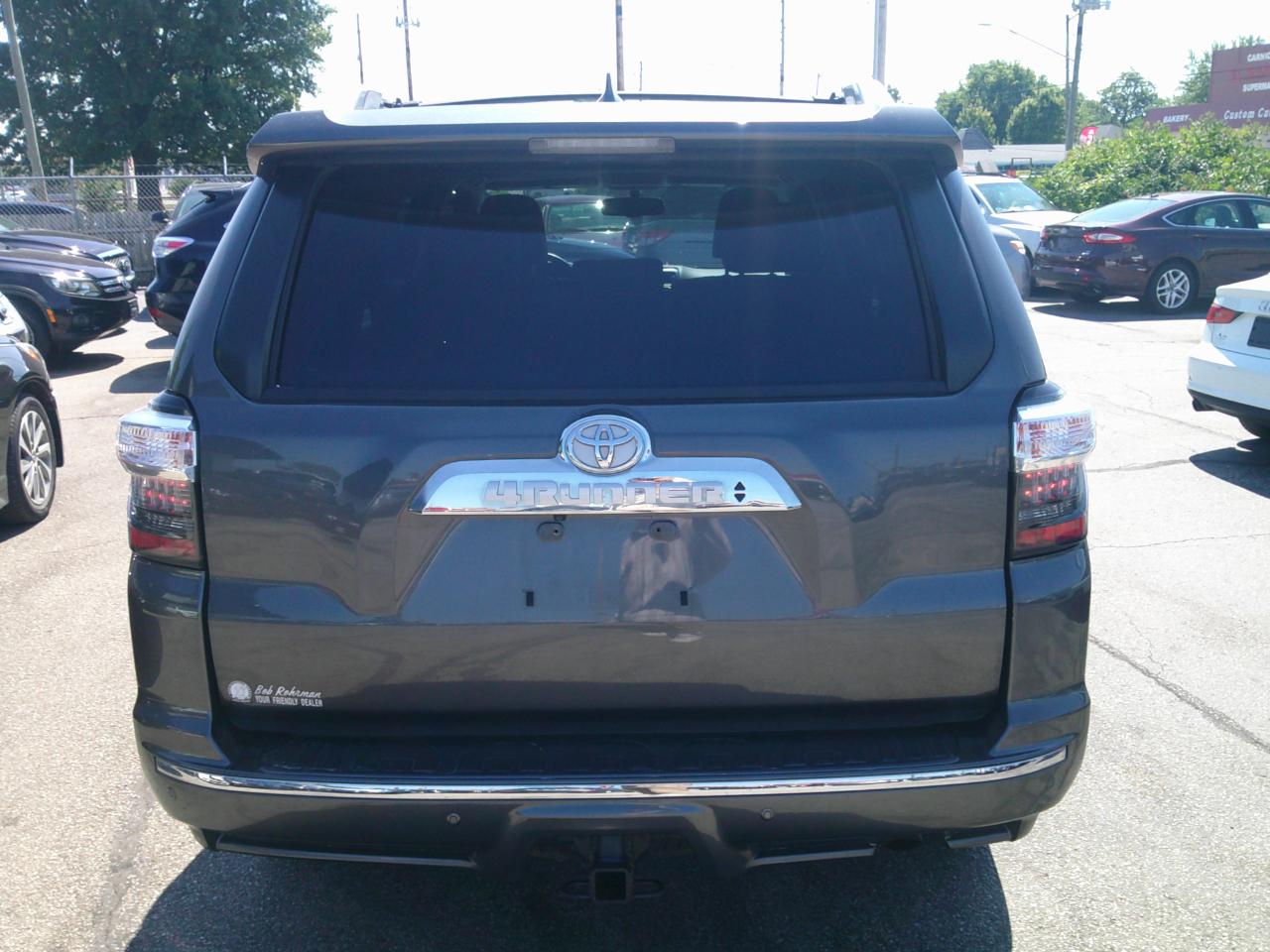 Toyota 4Runner Limited 4WD V6 2019