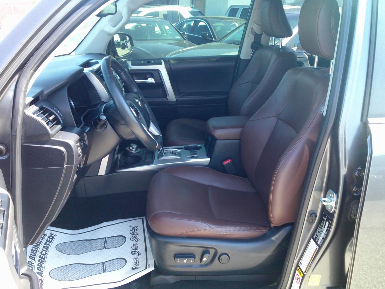Toyota 4Runner Limited 4WD V6 2019