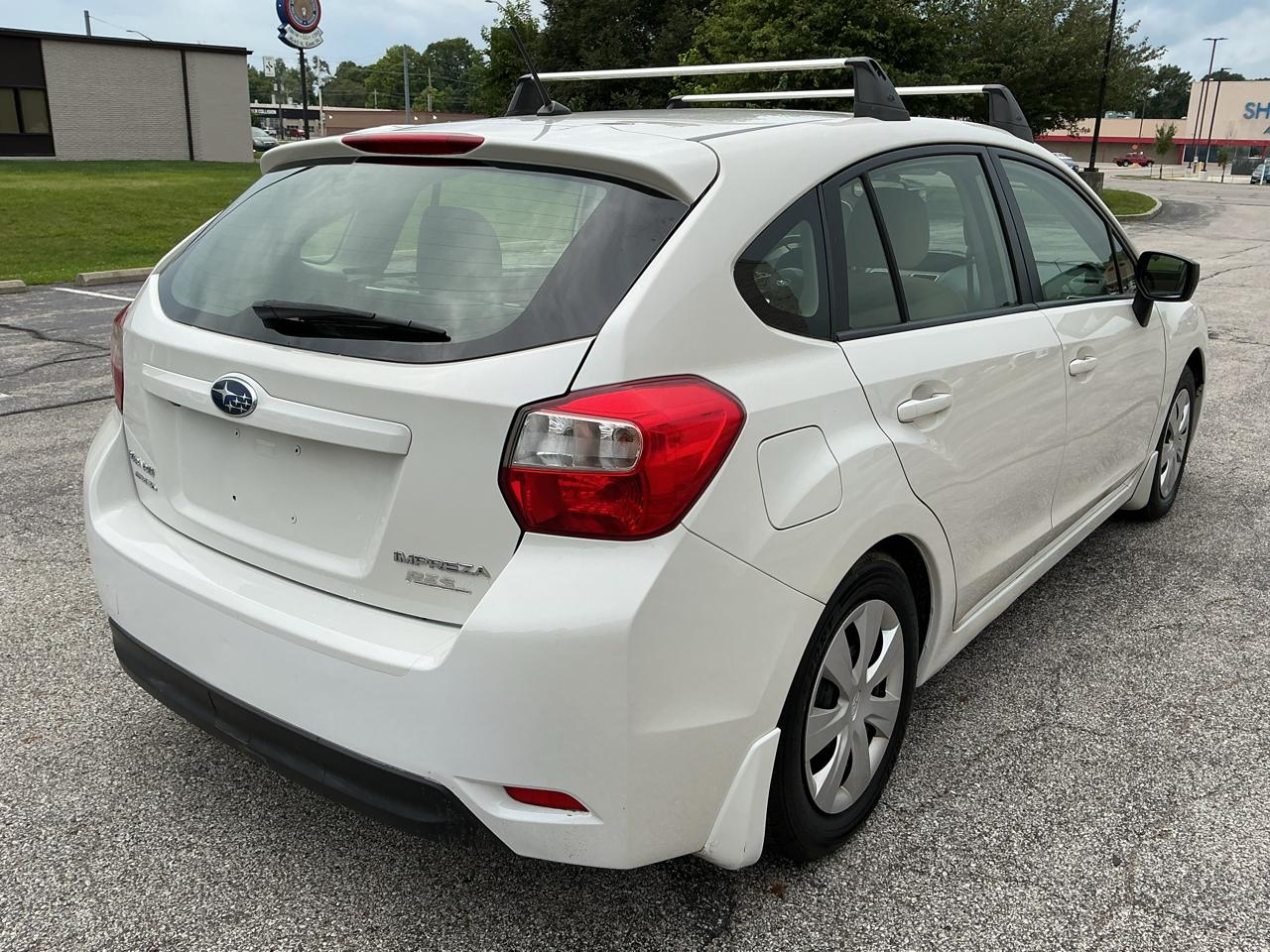 Subaru Impreza 2.0i PZEV CVT 5-Door 2015