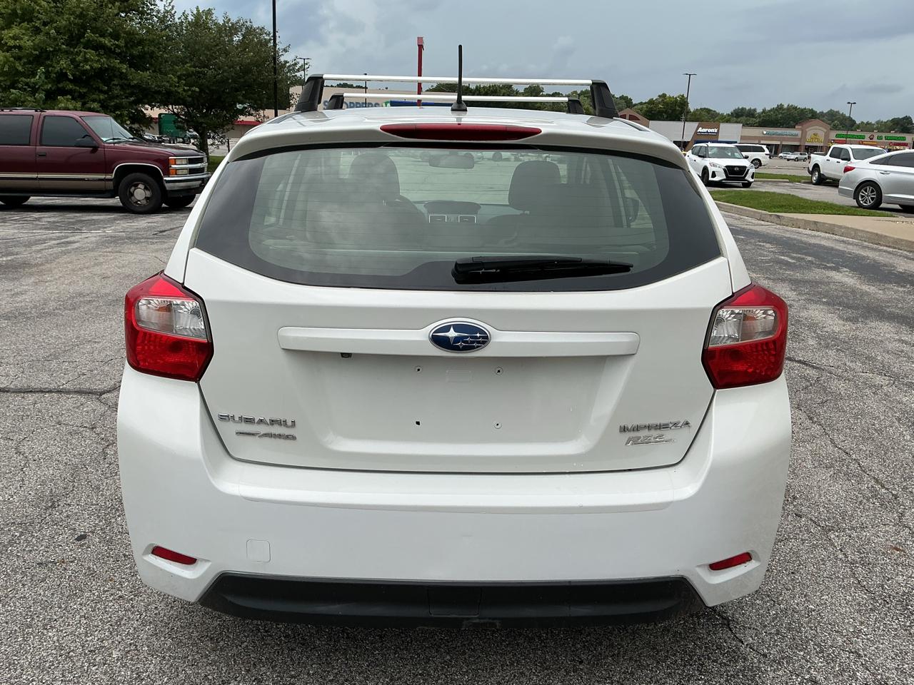Subaru Impreza 2.0i PZEV CVT 5-Door 2015