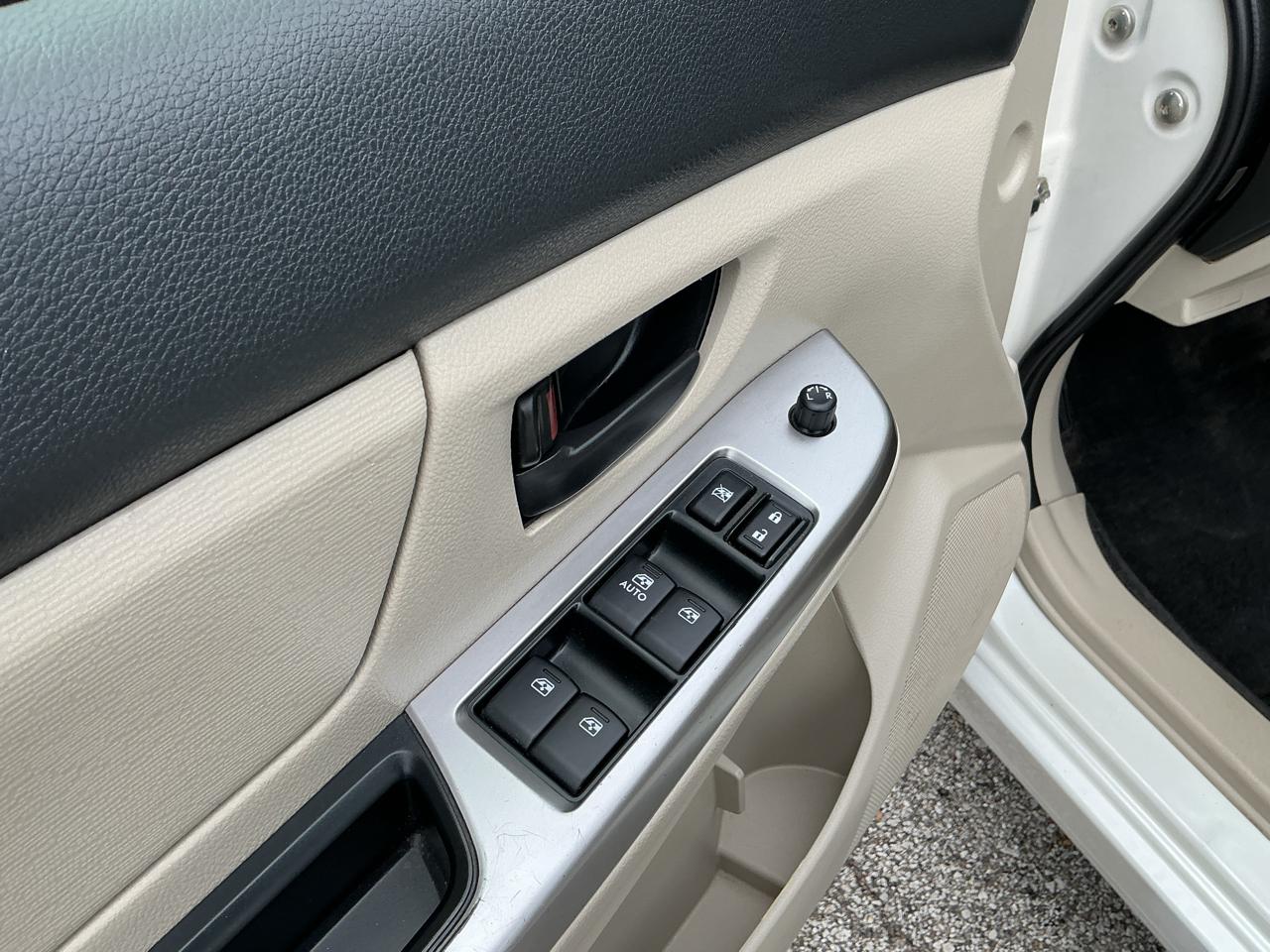 Subaru Impreza 2.0i PZEV CVT 5-Door 2015
