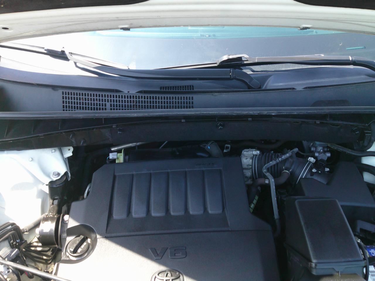 Toyota Highlander Limited FWD V6 2014
