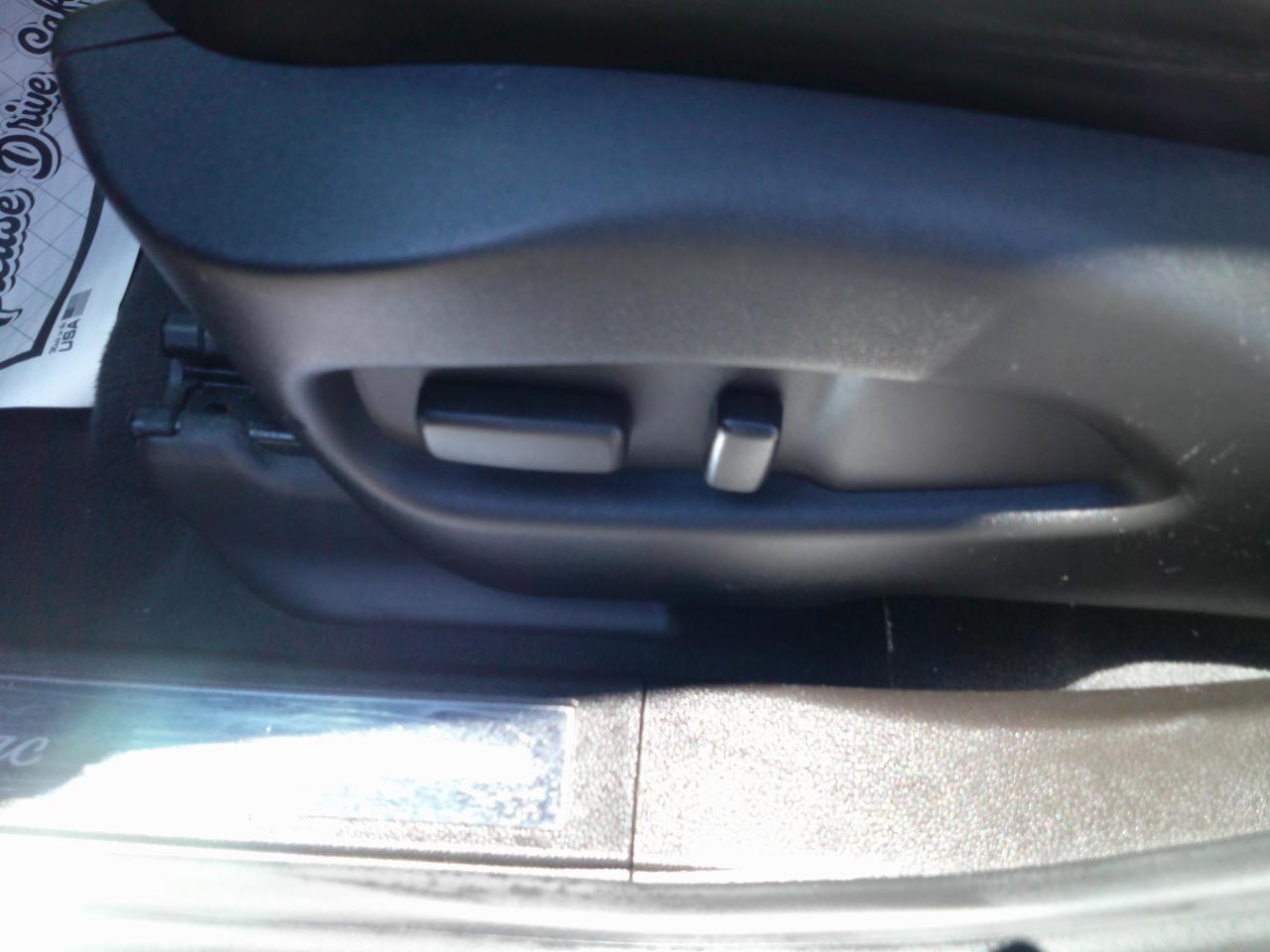 Cadillac SRX Standard FWD 2015