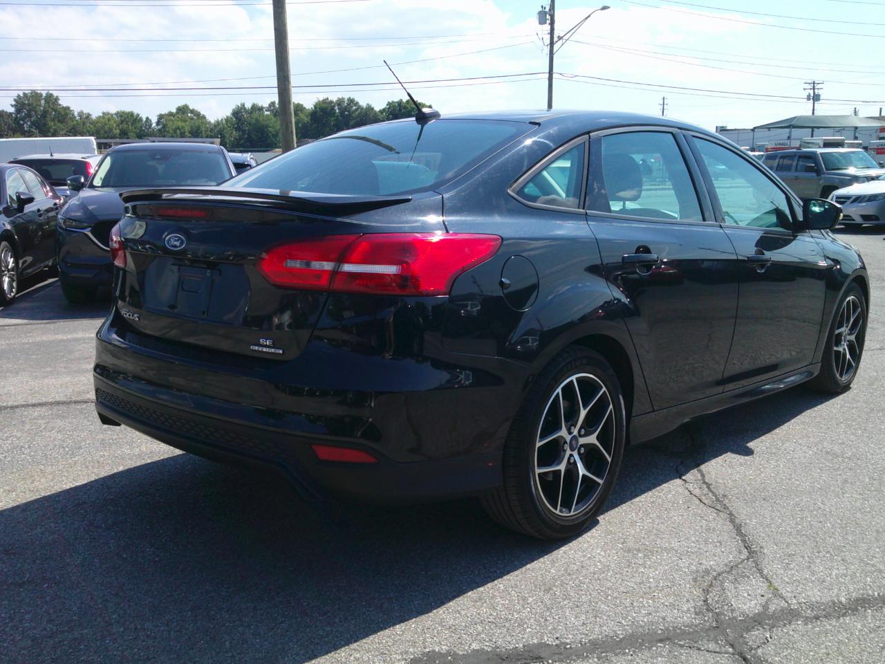 Ford Focus SE Sedan 2015