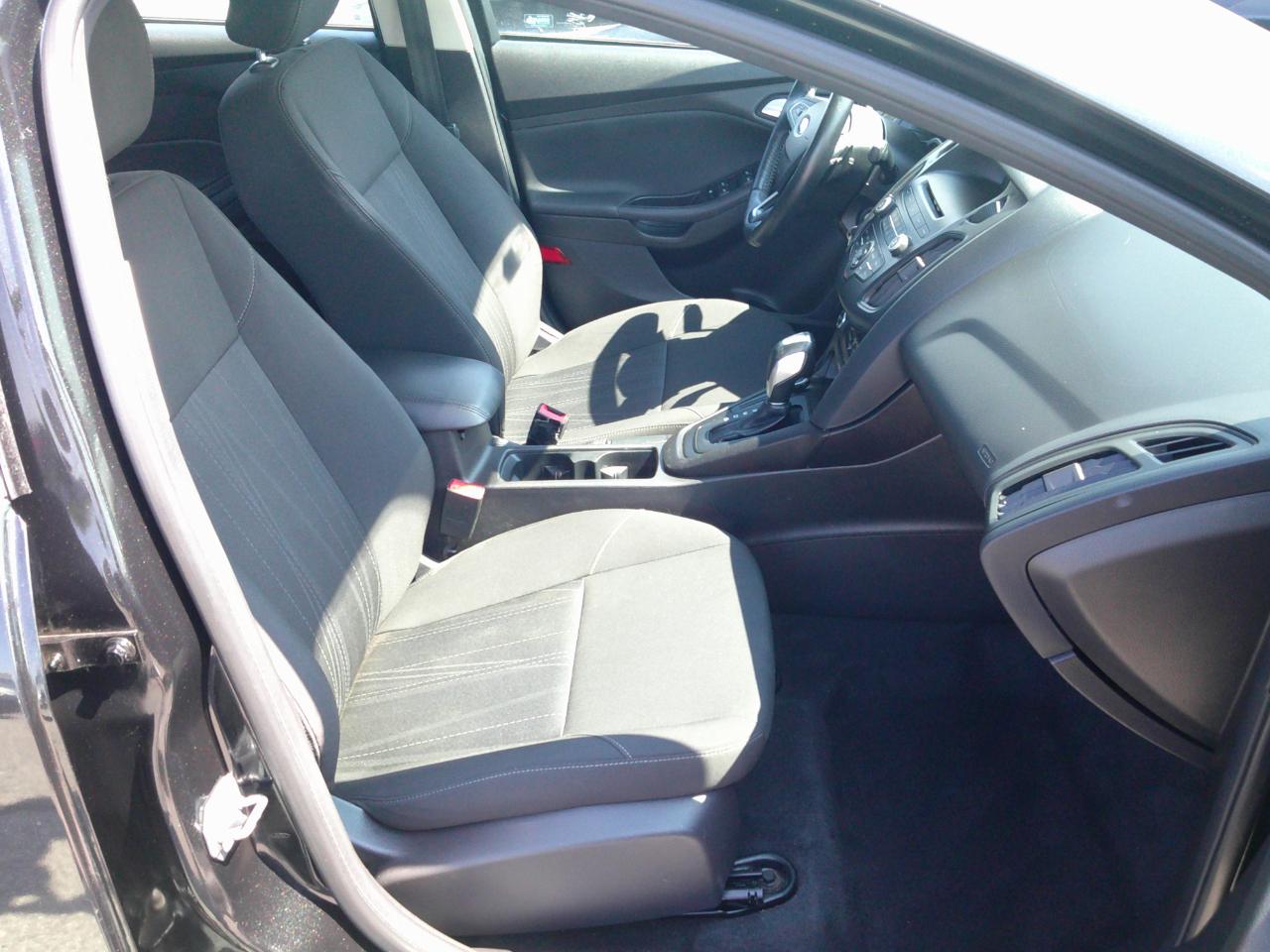 Ford Focus SE Sedan 2015