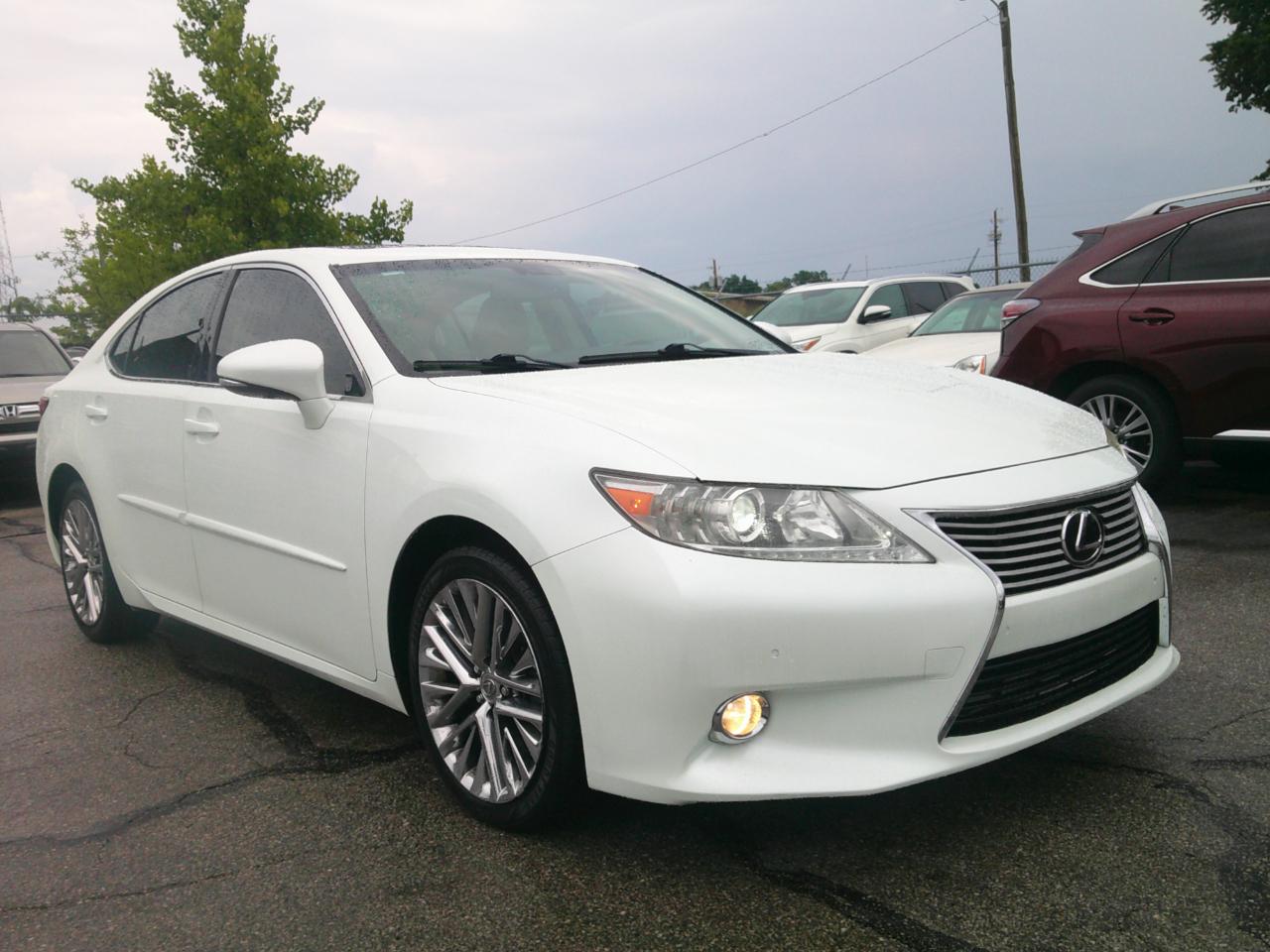 Lexus ES 350 Sedan 2013
