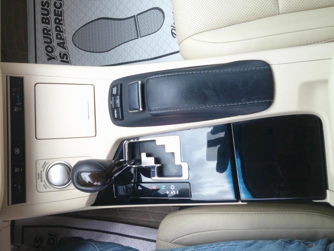Lexus ES 350 Sedan 2013