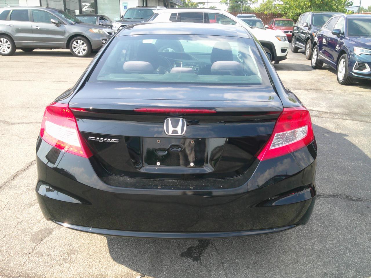 Honda Civic EX Coupe 5-Speed AT 2013