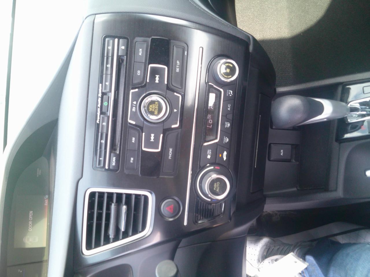 Honda Civic EX Coupe 5-Speed AT 2013