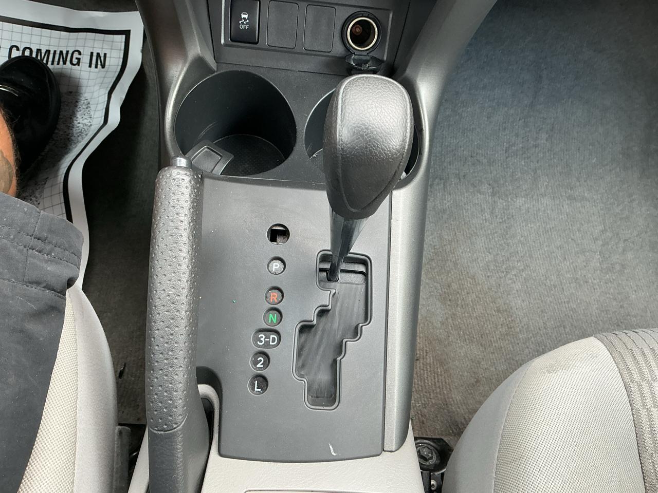 Toyota RAV4 Base I4 4WD 2010