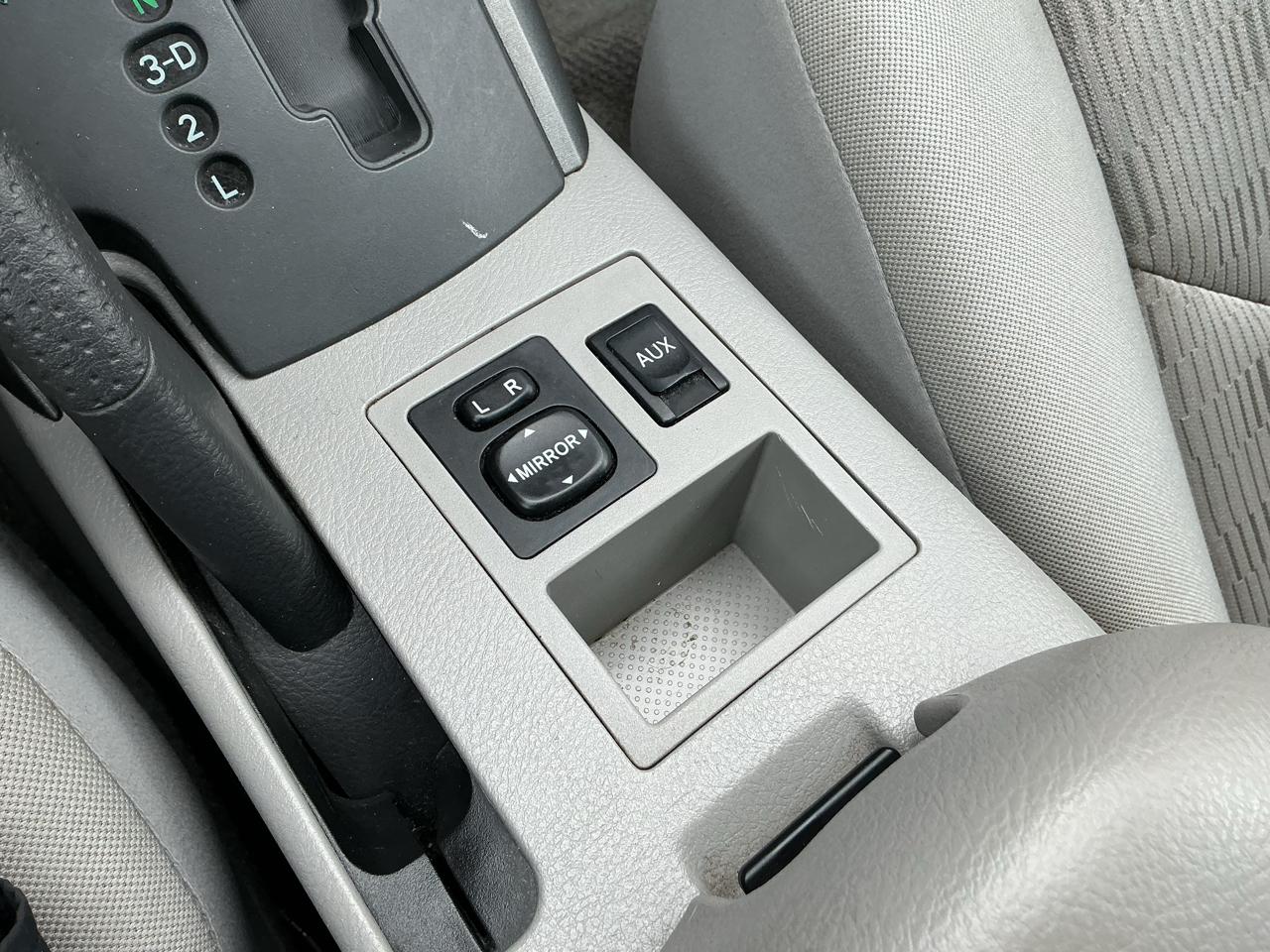 Toyota RAV4 Base I4 4WD 2010