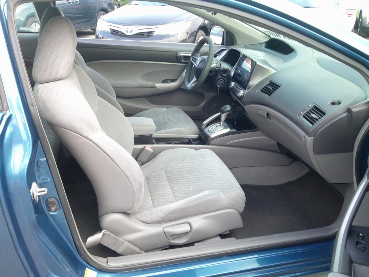 Honda Civic EX Coupe 5-Speed AT 2010