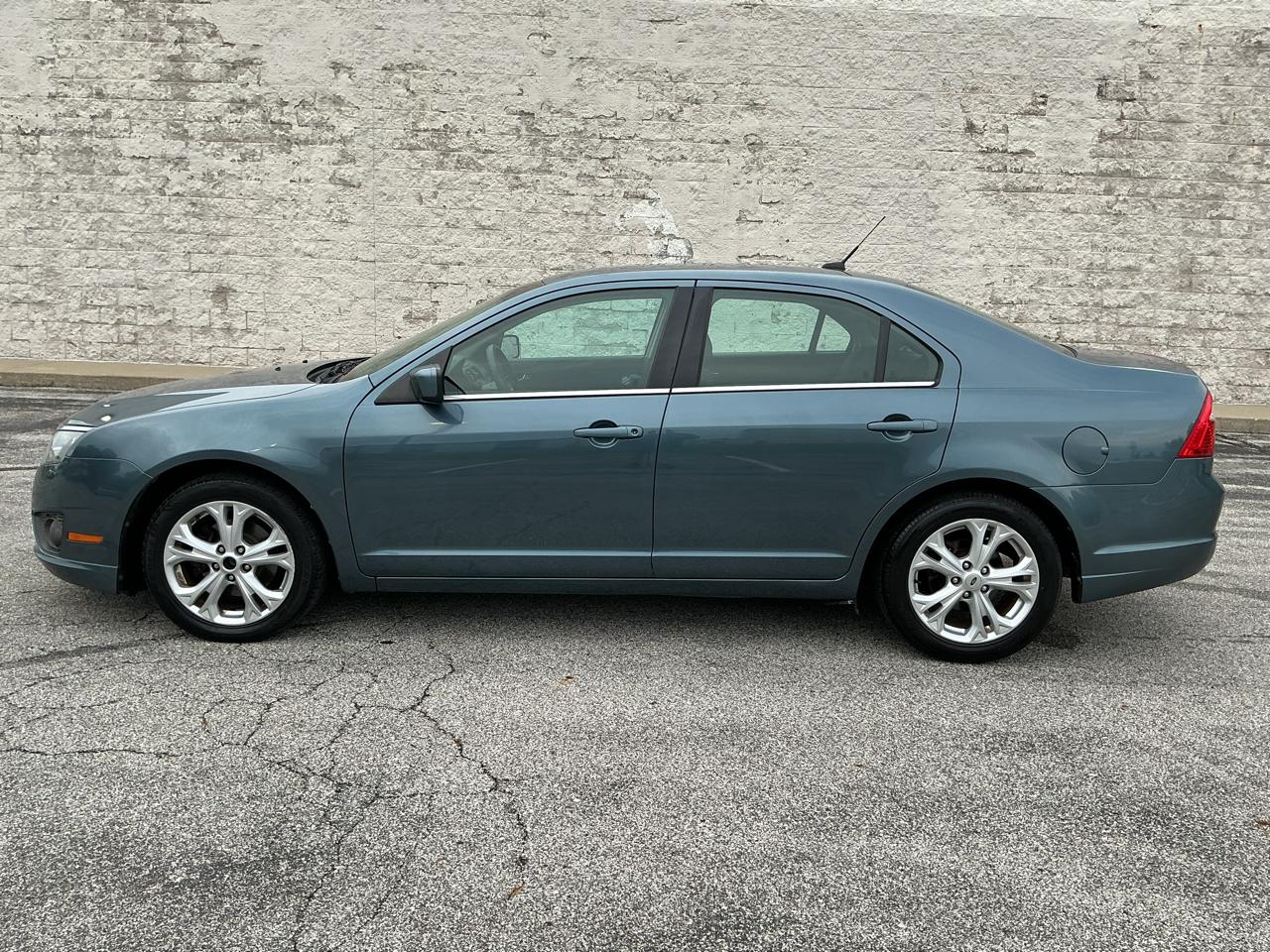 Ford Fusion SE 2012